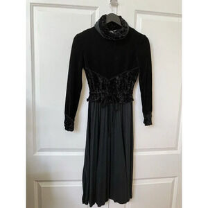 Vintage 90’s Grace Black Velvet Long Sleeve Midi Dress Goth Whimsical  Fairy